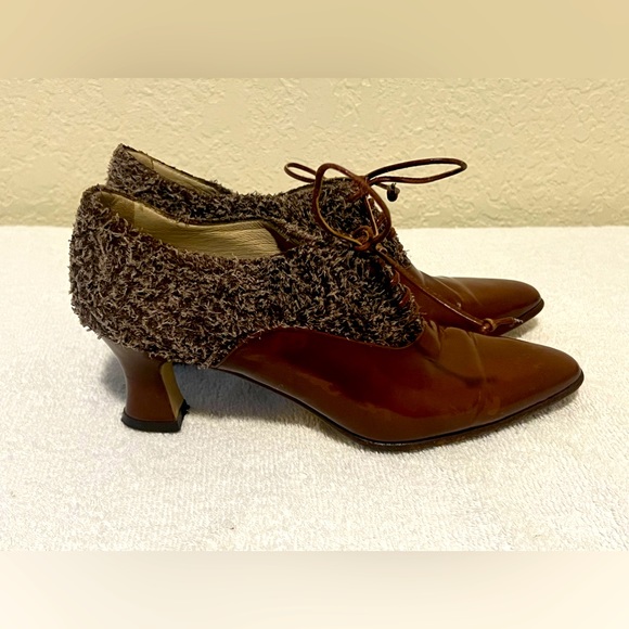 BALLY Italy Classic “GRACE” Leather Tie-Up Kitten Heel Shoes 6.5 M - Picture 2 of 10
